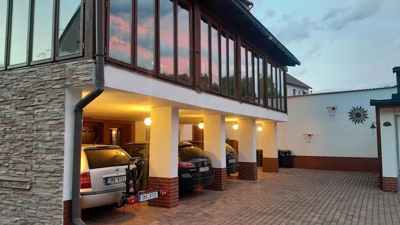 Penzion Oliver Zacler Ngoại thất bức ảnh